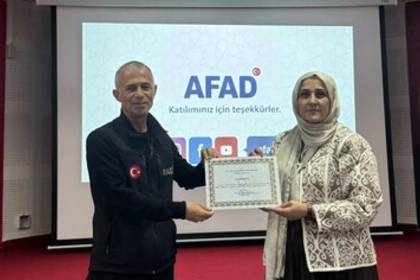 Kütahya’da afet bilinci ve eğitimi semineri düzenlendi
