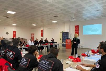 Kütahya’da AKUB gönüllülerine psikolojik ilk yardım eğitimi