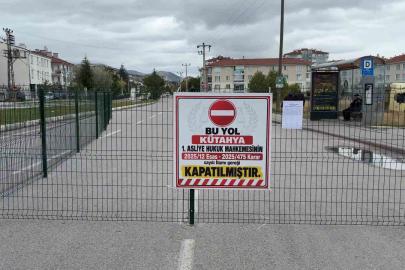 Kütahya’da mahkeme kararıyla yol ulaşıma kapatıldı