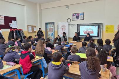 Kütahya’da öğrenciler şehit ailesi ve gazilerle buluştu