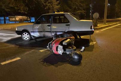 Kütahya’da otomobil motosikletle çarpıştı: 1 yaralı