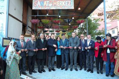 Kütahya’da Sanat Sokağı törenle açıldı