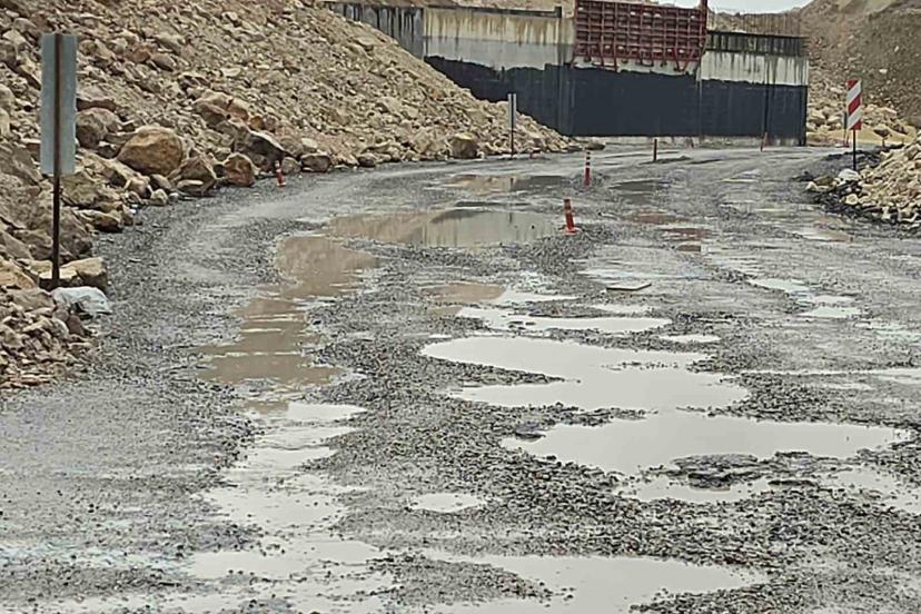 Seyitgazi-Kırka bağlantı yolunun onarılması bekleniyor