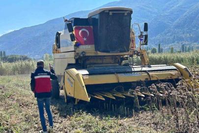Simav’da Yüzde 75 hibeli ayçiçeğinde hasat kontrolü
