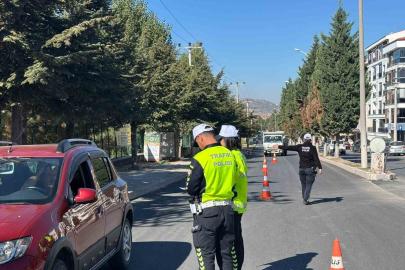 Tavşanlı trafik polisinden denetimler