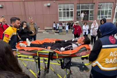Tavşanlı’da liselilerden gerçeğini aratmayan deprem tatbikatı