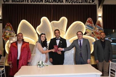 Tekin çiftinin nikahlarını Kaymakam Türker kıydı