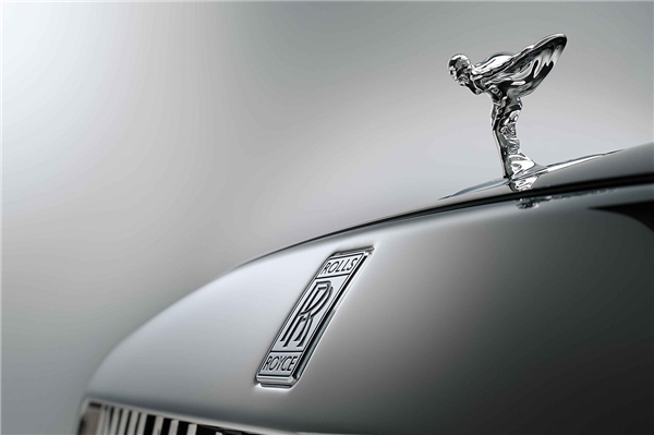 Rolls-Royce markanın yeni çağını başlattı: Spectre