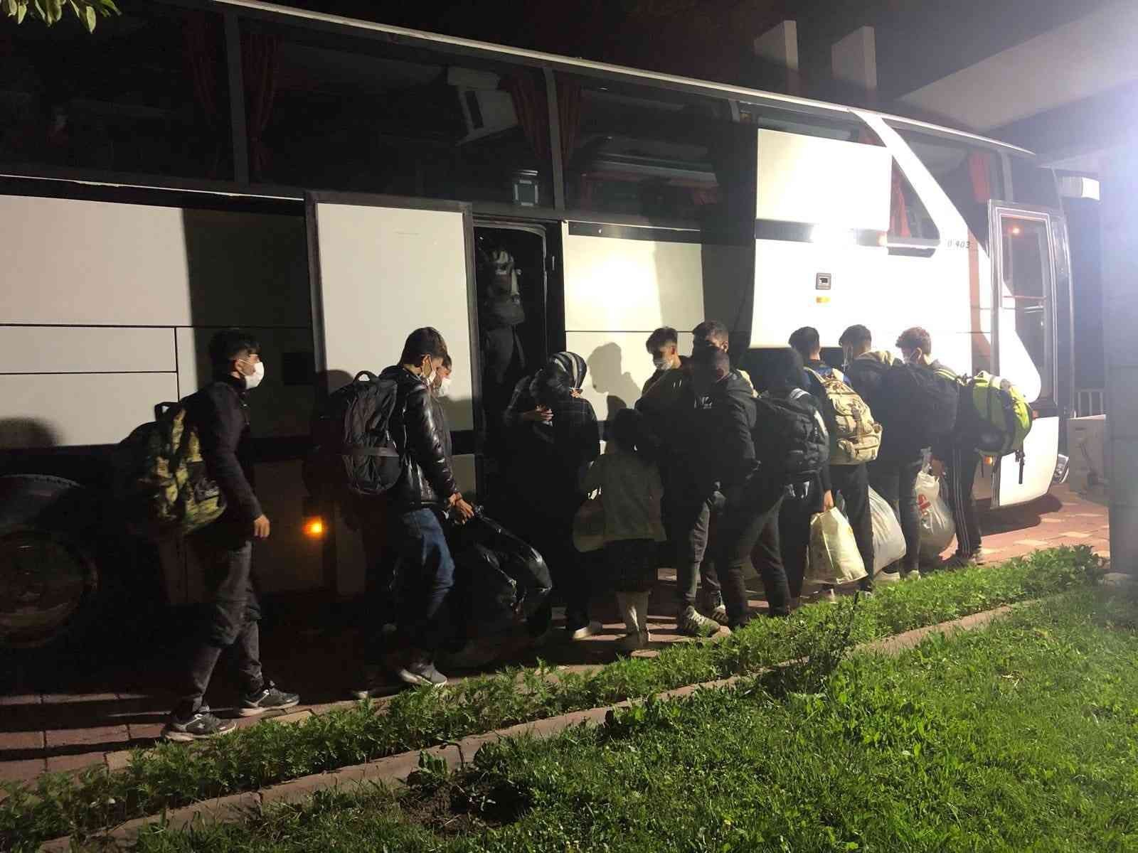 10 ayda 91 yasadışı göçmen jandarma ekiplerince yakalandı
