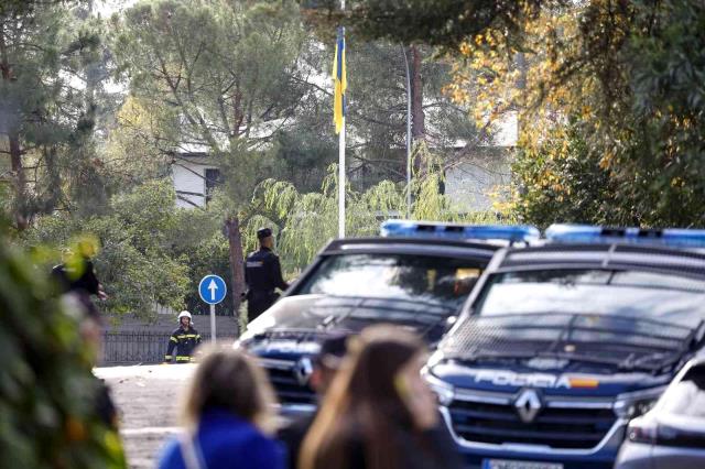 Madrid'deki Ukrayna Büyükelçiliği'ne gönderilen zarfın açılmasıyla patlaması bir oldu: 1 yaralı