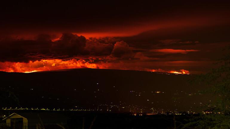 Uyuyan dev uyandı! Mauna Loa Yanardağı havadan görüntülendi