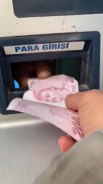 Parayı ‘elle alan’ ATM şaşkınlık yaratmıştı! 'İyi niyetli davrandım biraz'