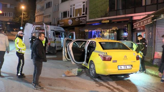 Taksi ücretini fazla bulan yolcu, şoförü silahla yaralayıp kayıplara karıştı