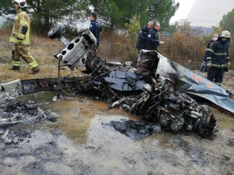 Pilot ile Burcu'nun öldüğü kazada uçak, 380 bin voltluk direğe çarpıp havada alev almış