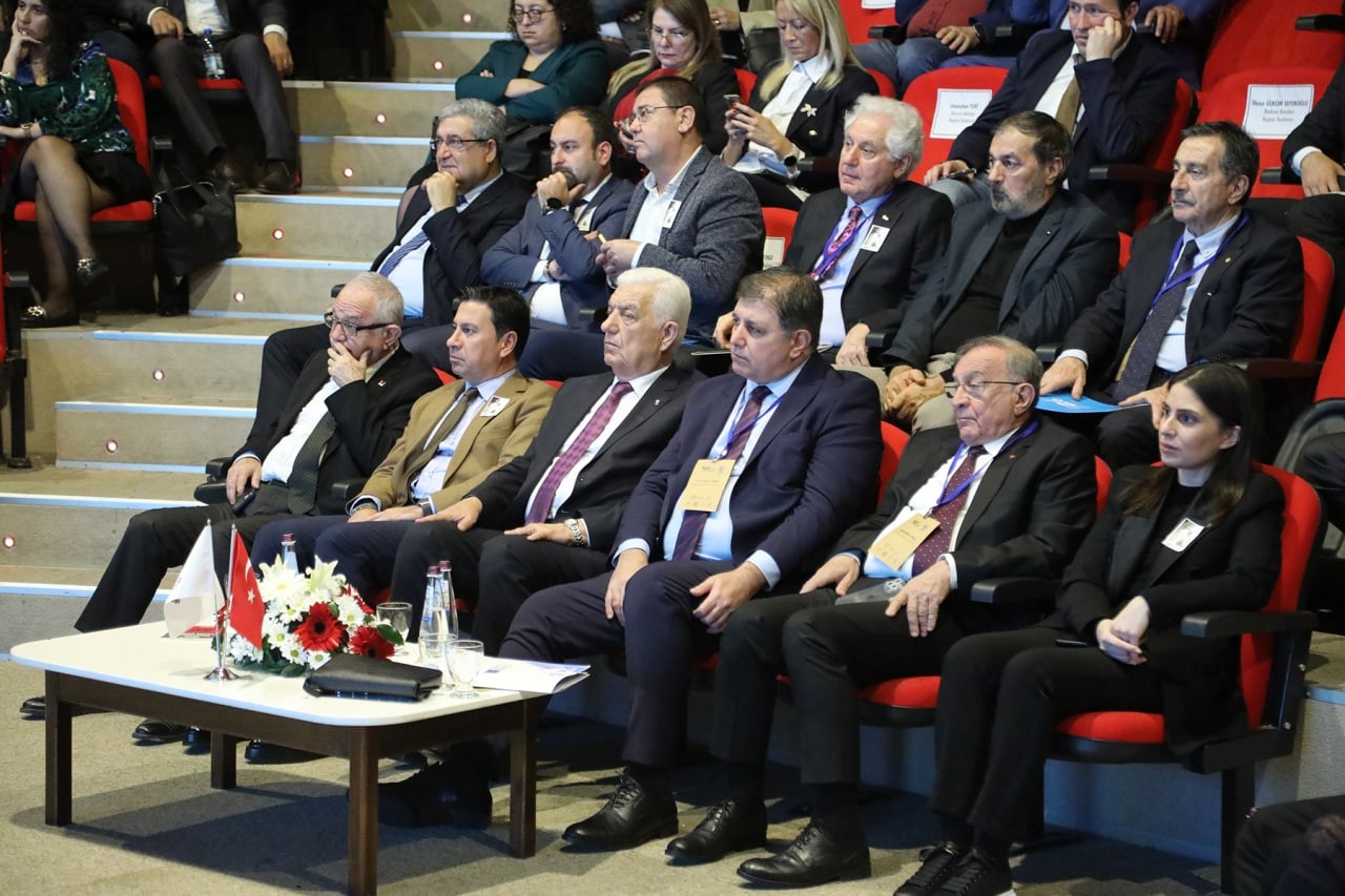 Başkan Ataç, Belediyeler Buluşması’nda örnek çalışmaları anlattı