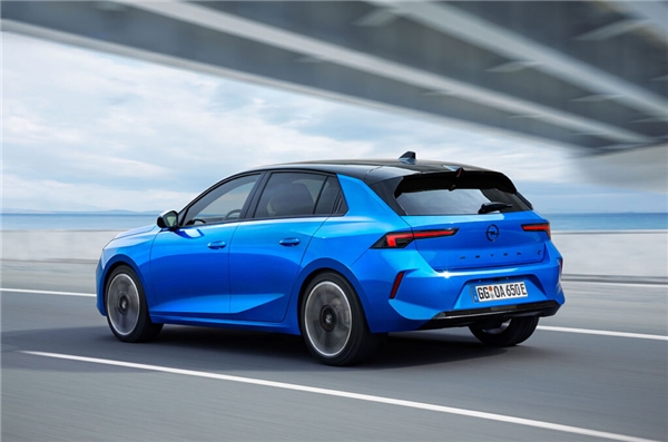 Yeni Opel Astra elektrikleniyor!