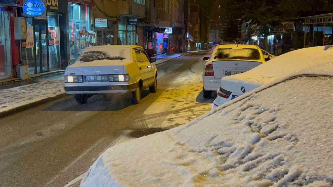 Rapor yayımlandı: Birçok ile kar ve sağanak uyarısı! İstanbul için yeni kar açıklaması...