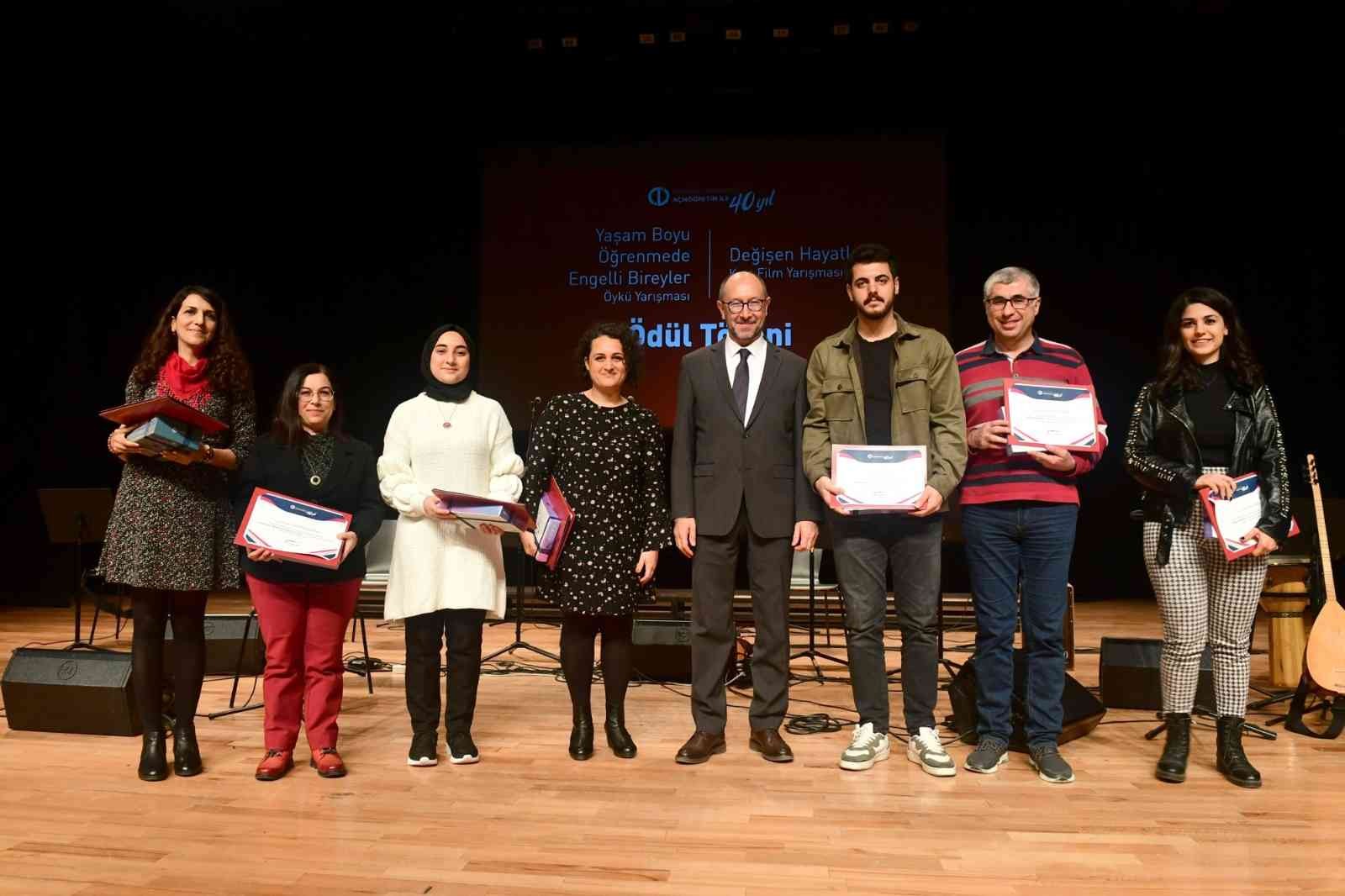 Engelsiz Türk Halk Müziği Korosu’ndan 3 Aralık özel konseri