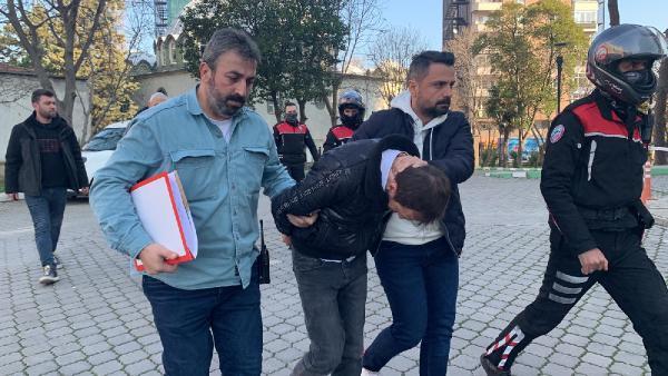 Dolap içinde cesedi bulunan perdecinin katil zanlısı olay yerinde polisi gözetlerken yakalanmış