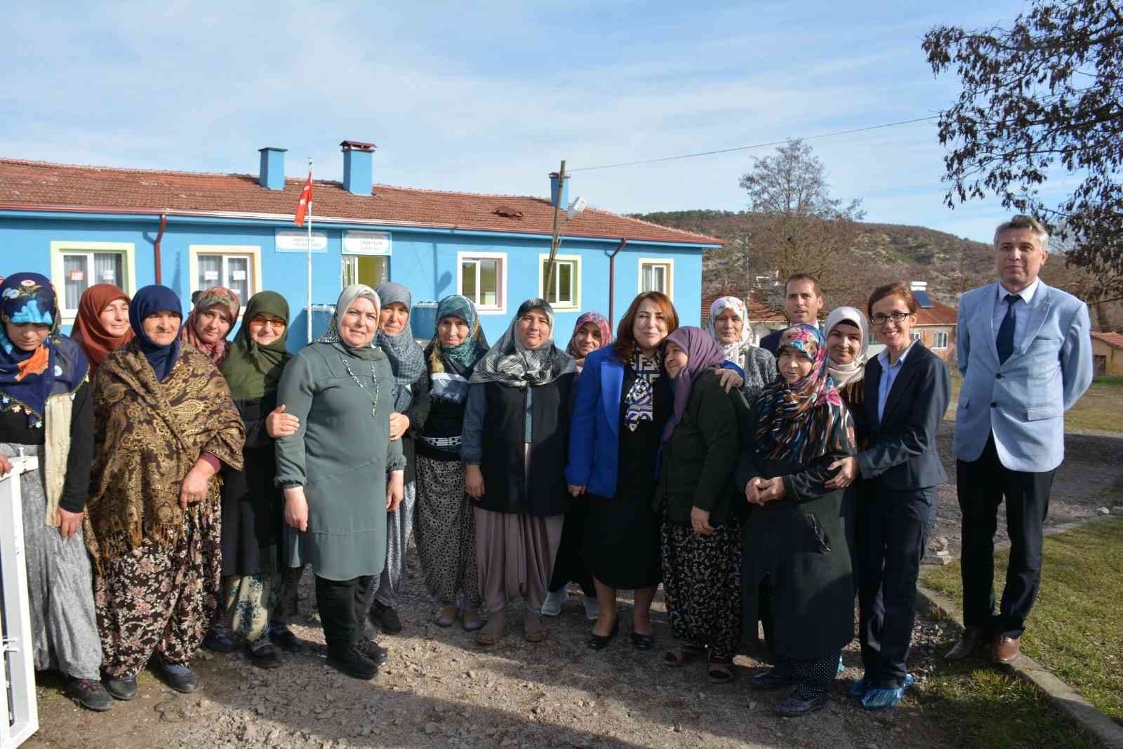 Dereyalak İlkokulu Köy Yaşam Merkezi etkinlik sınıfı öğrencilerin hizmetine sunuldu