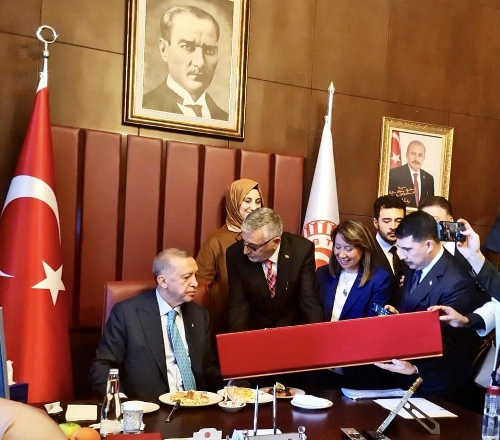 Başkan Bozkurt’tan Cumhurbaşkanı Erdoğan’a özel hediye