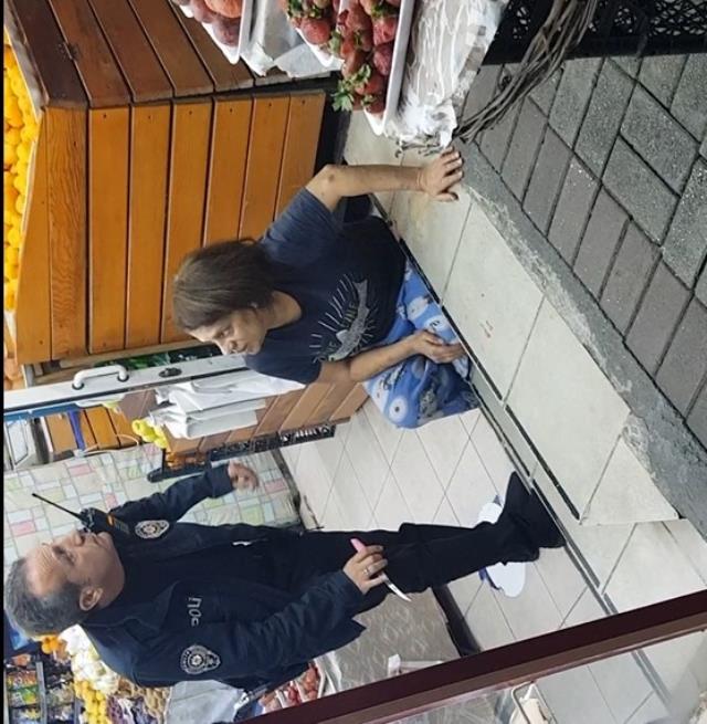 Antalya'da oğlunun bıçakladığı kadın markete sığındı, kabus burada da bitmedi