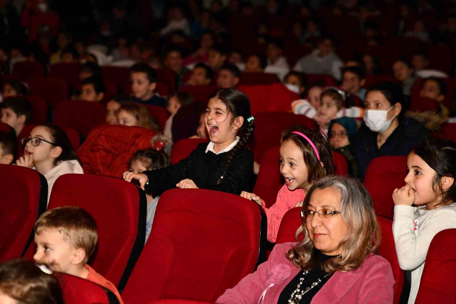 2 bin 700 çocuk tatilin tadını Tepebaşı’nda çıkarttı