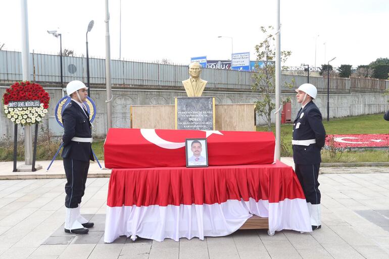 Kahramanmaraş'ta depremde hayatını kaybeden polis için Bursa'da tören