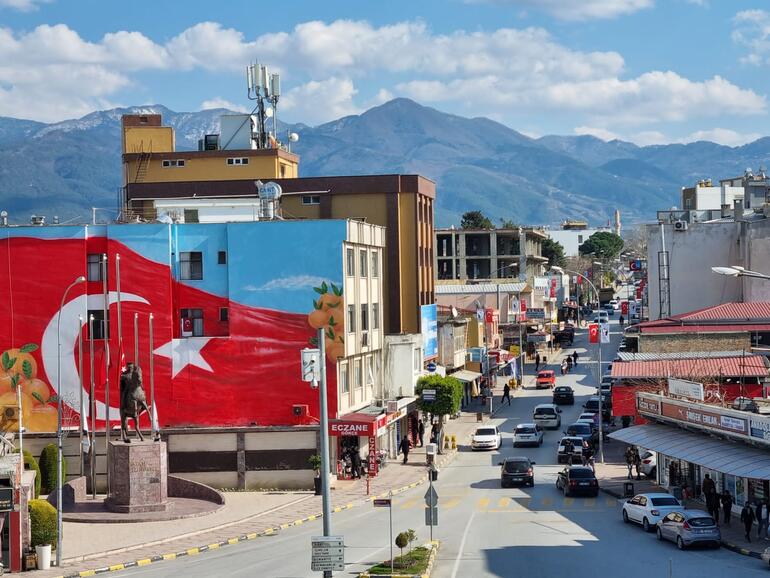 Depremde hiç bina yıkılmayan Erzin'in belediye başkanı: Taviz vermedim