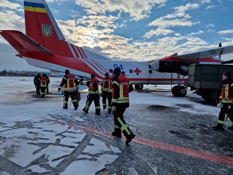 Ukrayna’nın 90 kişilik ekibi yola çıktı