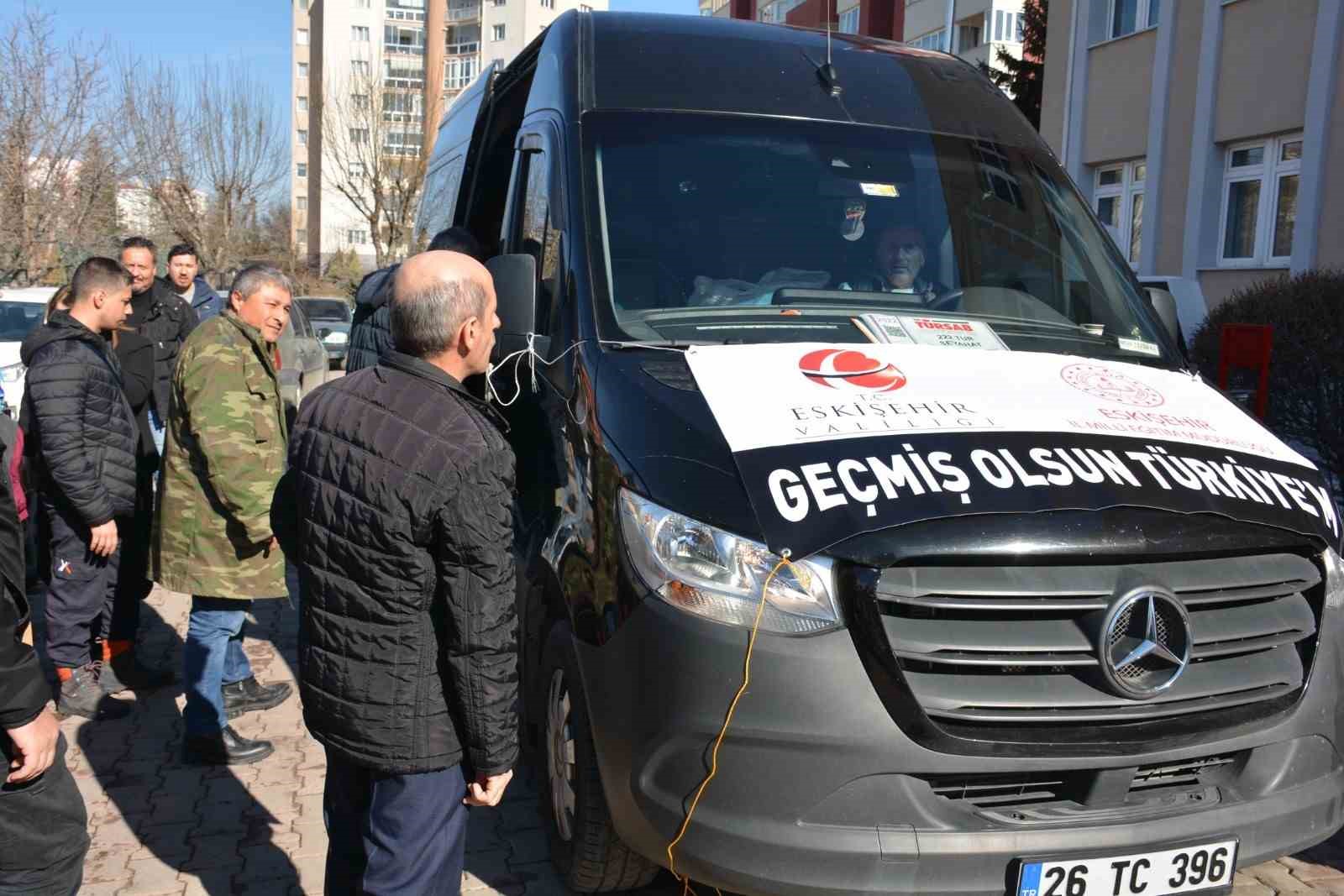 Eskişehir İl Milli Eğitim Müdürlüğü 14 kişilik destek ekibini Hatay’a gönderdi