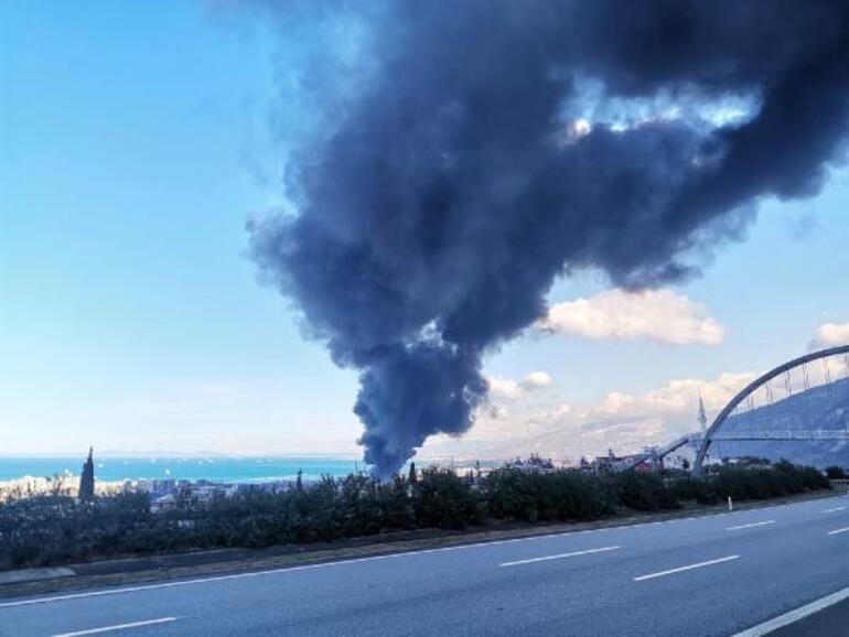 İskenderun Limanı'ndaki yangın devam ediyor