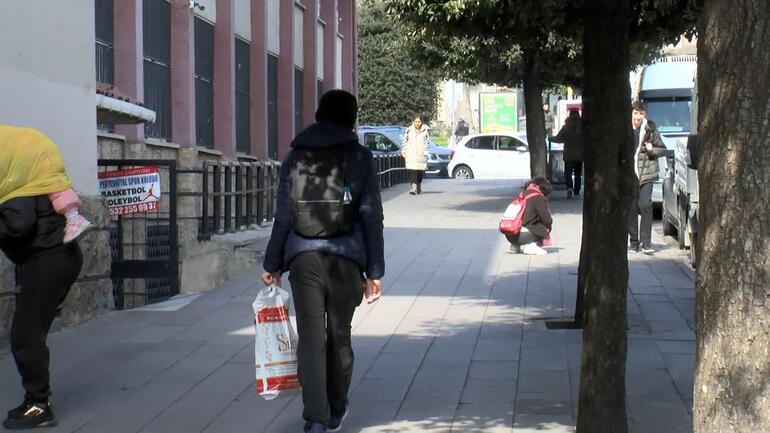 Tarihi Pertevniyal Lisesi öğrencileri eşyalarını topladı