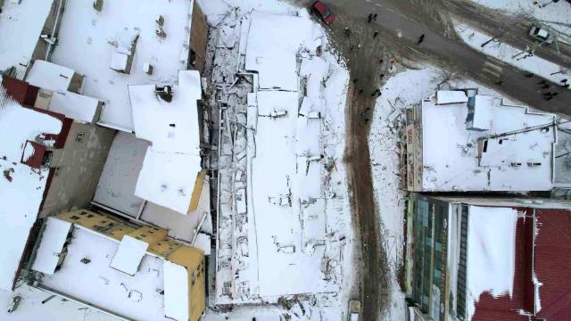 İlk deprem vurdu, 7.6 yıktı geçti! Hayalet kasabaya dönüşen Elbistan havadan görüntülendi