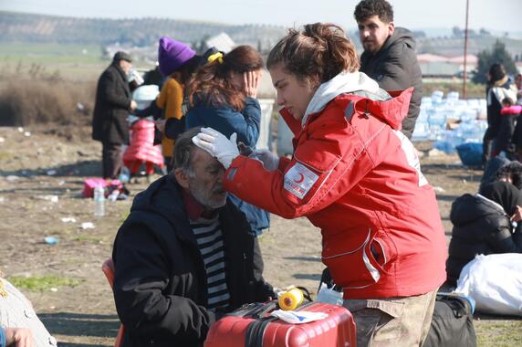 Kızılay, depremzedelere psikososyal destek veriyor