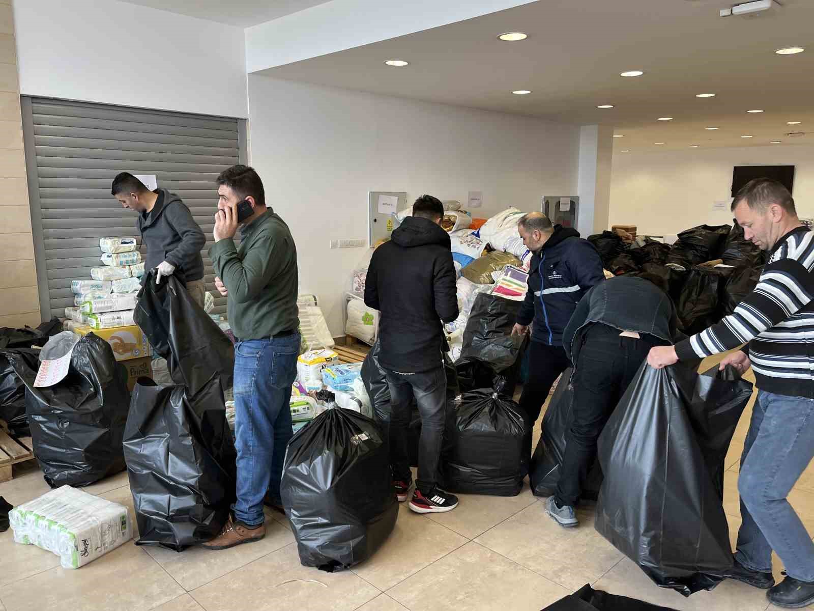 Anadolu Üniversitesi depremzedeler için yardım kampanyası başlattı