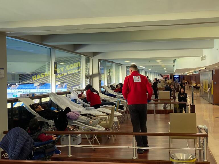 Fenerbahçe Kulübü’nde kan bağışı başladı
