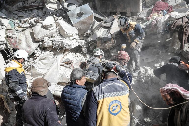 Suriye’de hayatını kaybedenlerin sayısı 3 bin 384’ü geçti
