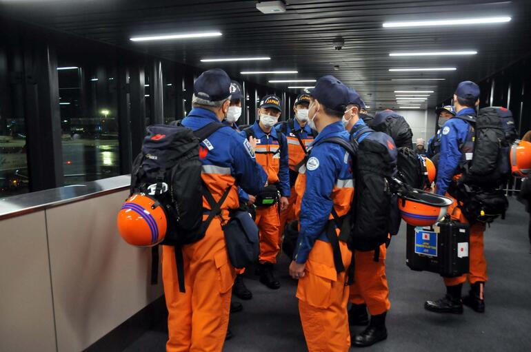 Japon arama kurtarma ekibi Türkiye'ye geldi