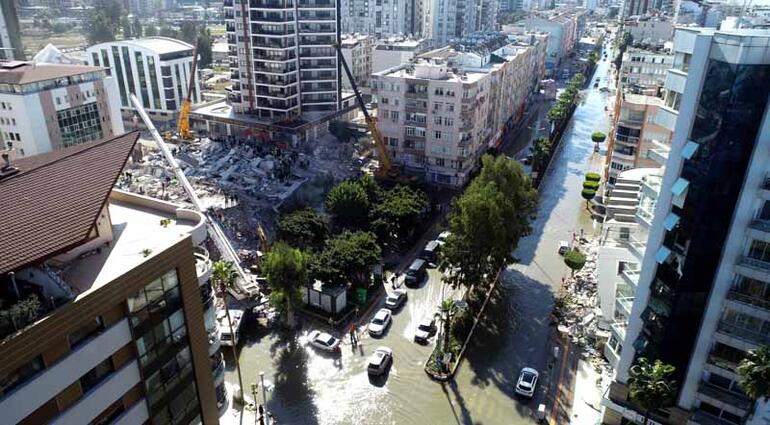 Deniz seviyesinin yükseldiği İskenderun'da binalar boşaltıldı