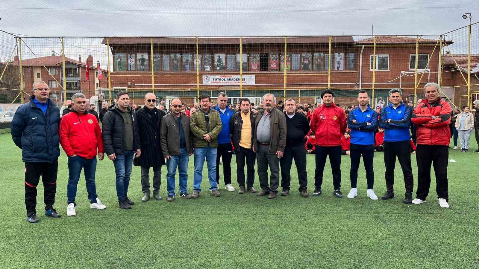 Eskişehir Futbol Altyapı Derneği’nden tesislerin boşaltılmasını isteyen belediyeye tepki