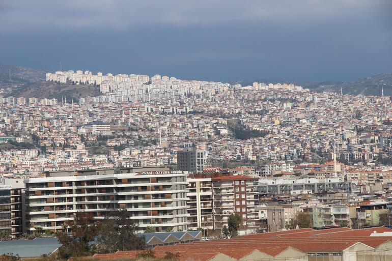 'İzmir'deki yapılar depreme karşı güvenli değil'