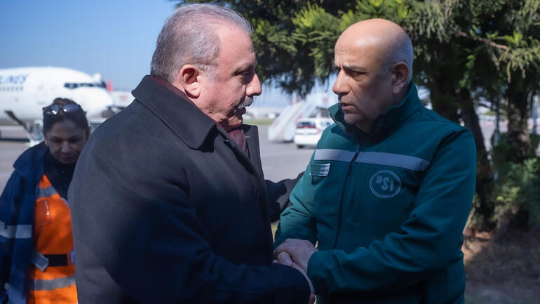 TBMM Başkanı Şentop, Adana'da depremzedeleri ziyaret etti