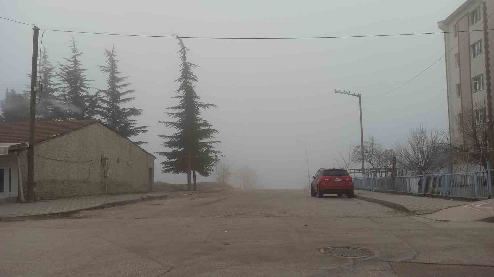 Eskişehir’in yüksek kesimlerinde sis etkili oldu