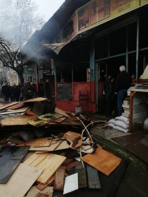 Samsun'da mobilya imalathanesinde yangın