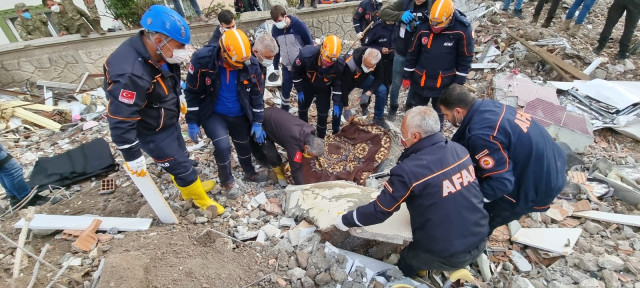 Adıyaman'da 6 Şubat'tan bu yana haber alınamayan adamın cansız bedeni bulundu! Otomobiliyle enkaz altında kalmış