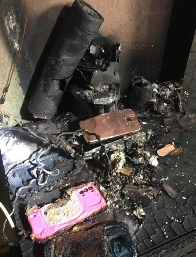 Gümüşhane'de aynı anda şarja takılan telefonlar yangına neden oldu!