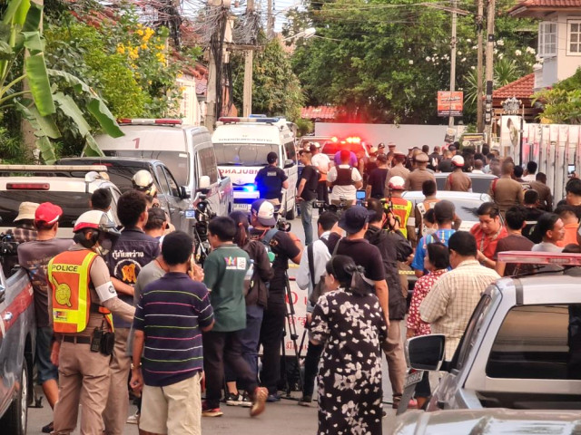 Tayland'da 3 kişiyi öldüren eski asker, 15 saat süren operasyonla etkisiz hale getirildi