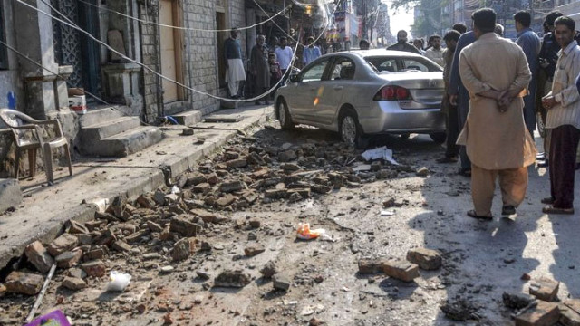 Afganistan ve Pakistan'ı vuran depremde hayatını kaybedenlerin sayısı 12'ye yükseldi