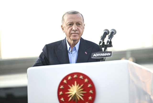 Cumhurbaşkanı Erdoğan'dan Kılıçdaroğlu'nun depremzedelere ücretsiz ev vaadine tepki: Şu mübarek Ramazan ayında yine yalan söylüyor